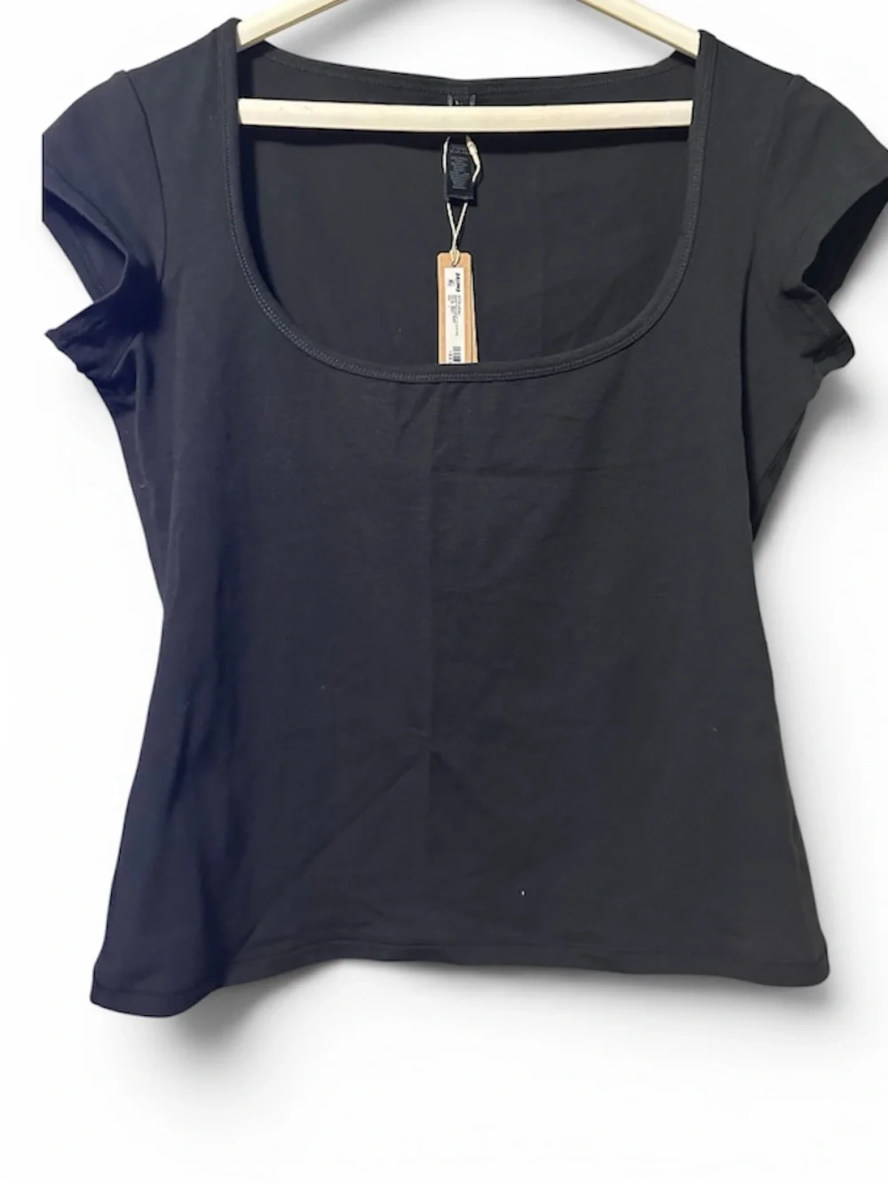 SKIMS Women’s Scoop Neck Short Sleeve Top - Black - Picture 6 of 6